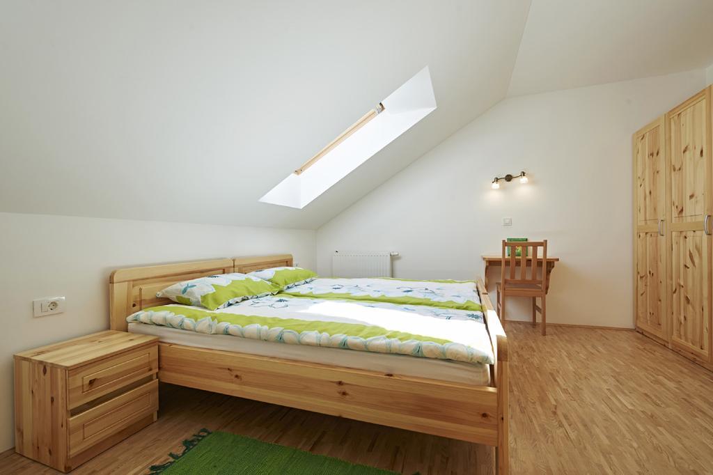 Apartments Organic Tourist Farm Gradisnik Prevalje Exterior photo